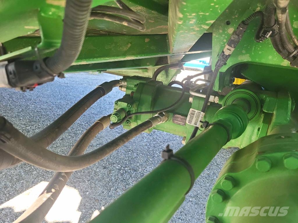 John Deere T 670 i 4x4 Combine harvesters