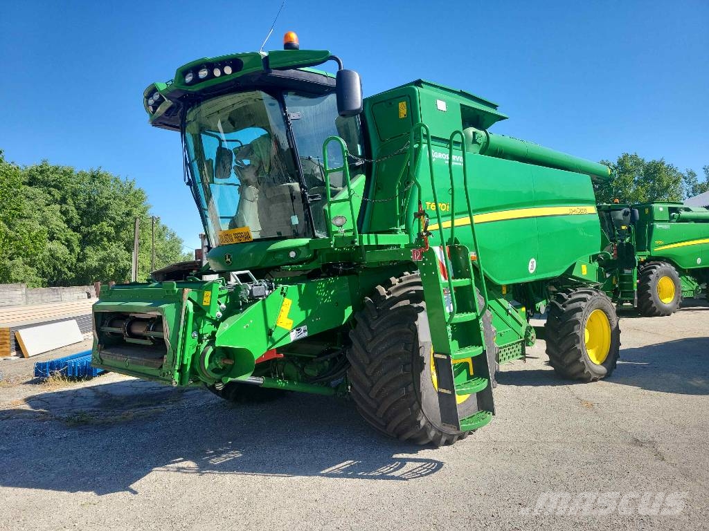 John Deere T 670 i 4x4 Combine harvesters