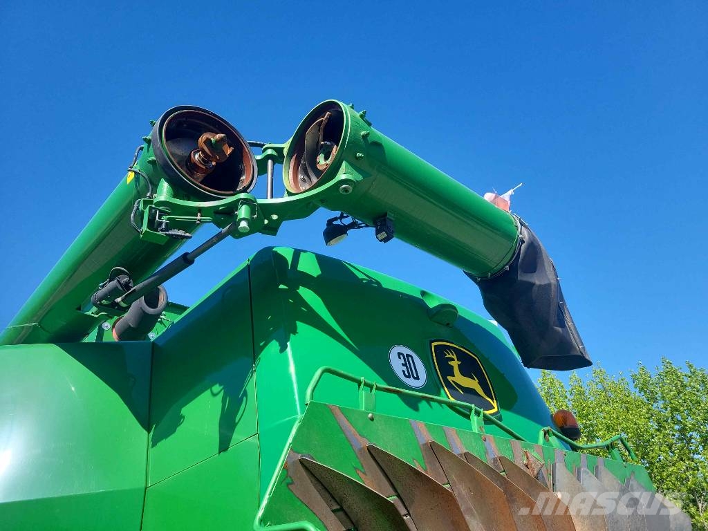 John Deere T 670 i 4x4 Combine harvesters