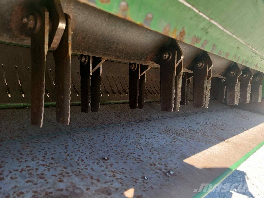 John Deere T 670 i 4x4 Combine harvesters