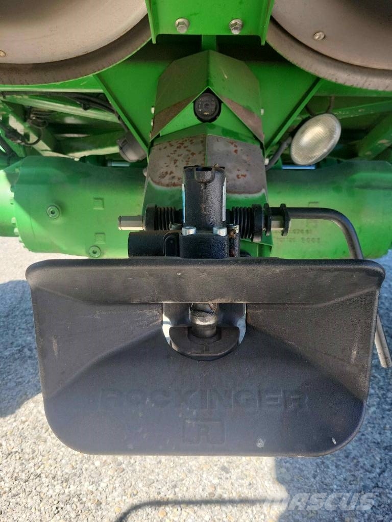 John Deere T 670 i 4x4 Combine harvesters