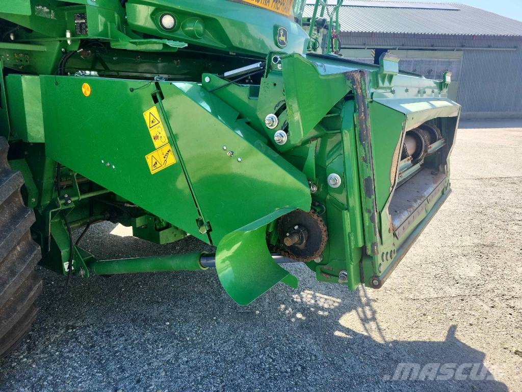 John Deere T 670 i 4x4 Combine harvesters