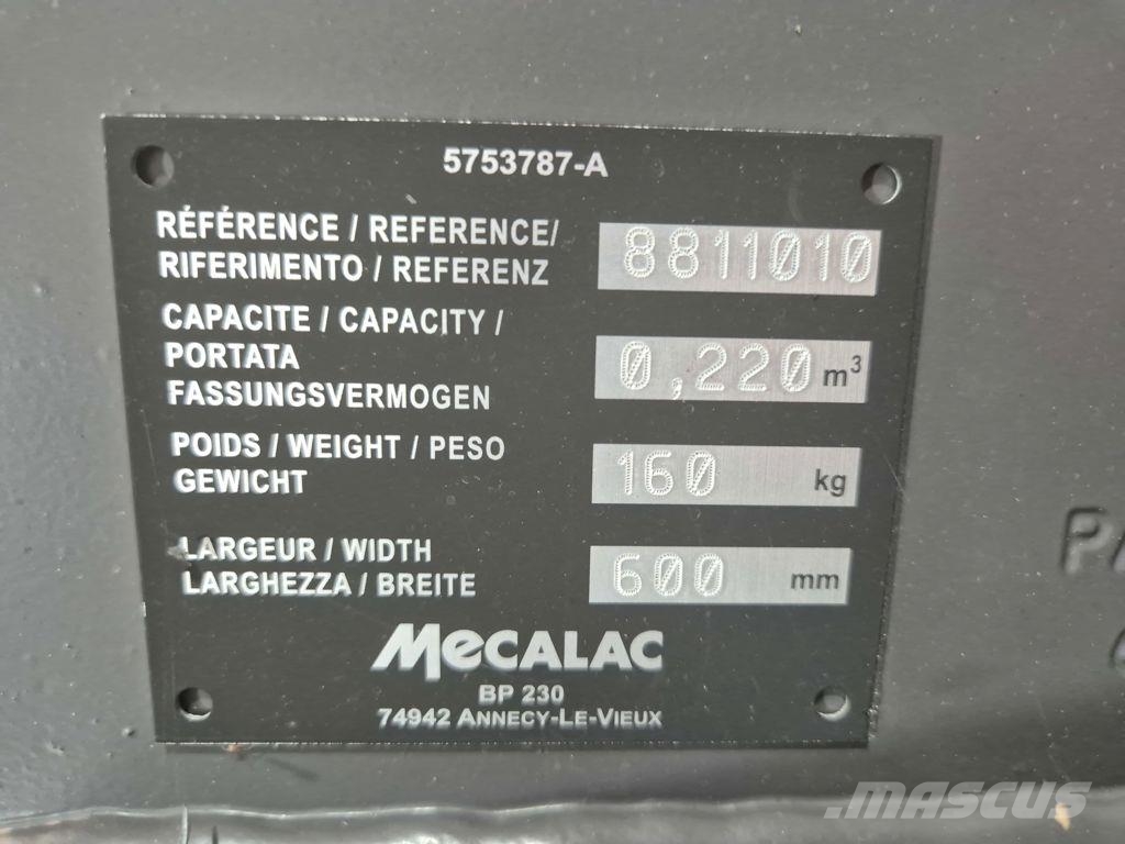 Mecalac Connect Dieplepelbak met tanden Schaufeln