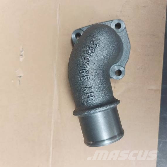 Cummins ISDE Water Outlet Connection 3943133 Silniki