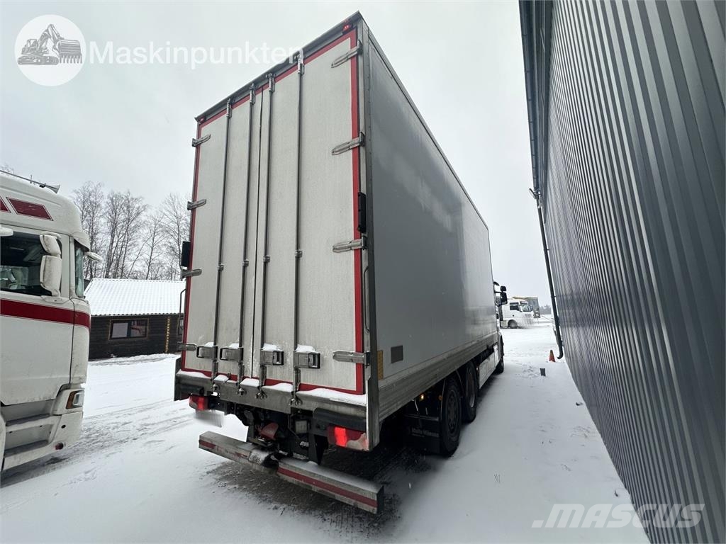 Scania R520 Camiones con caja de remolque