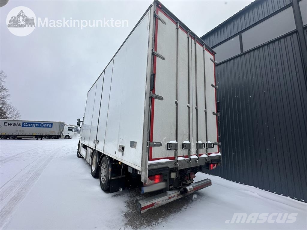 Scania R520 Camiones con caja de remolque