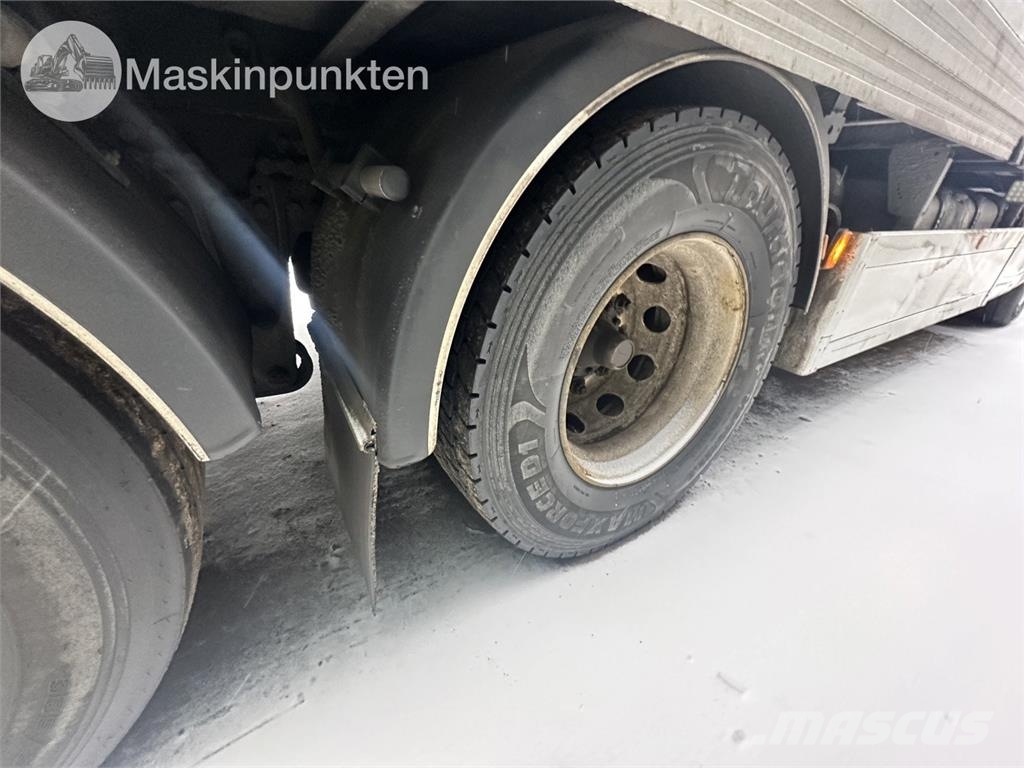 Scania R520 Camiones con caja de remolque