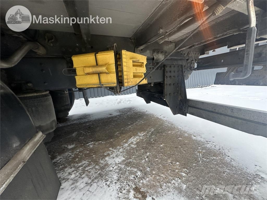 Scania R520 Camiones con caja de remolque