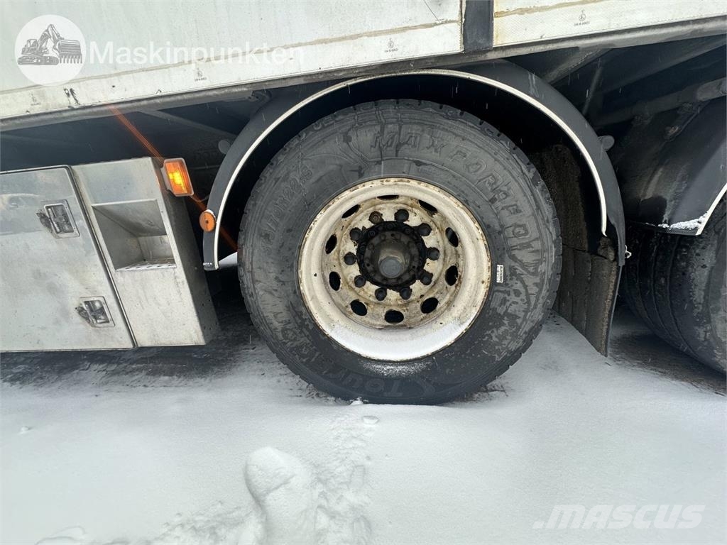 Scania R520 Camiones con caja de remolque