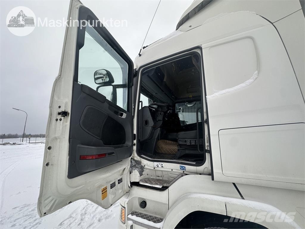 Scania R520 Camiones con caja de remolque