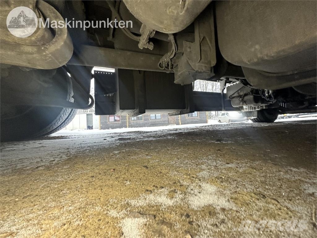 Scania R520 Camiones con caja de remolque