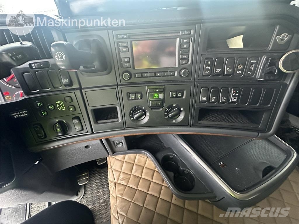 Scania R520 Camiones con caja de remolque