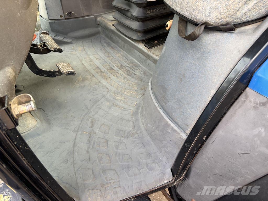 New Holland TS135A Tractoren