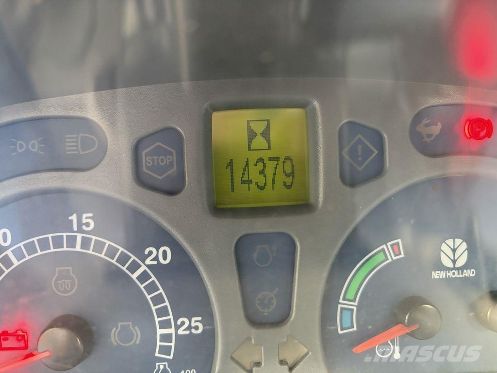 New Holland TS135A Tractoren