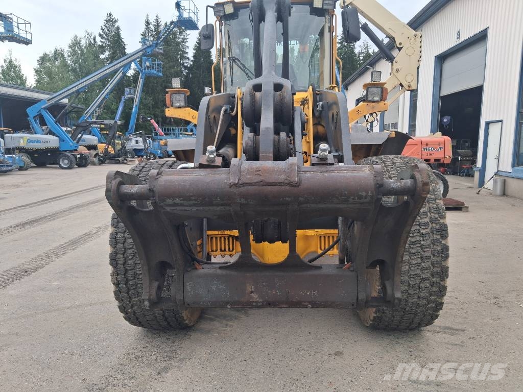 Volvo L 110 E لوادر بعجل