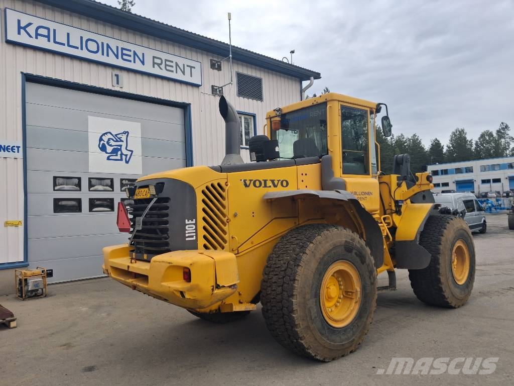 Volvo L 110 E لوادر بعجل