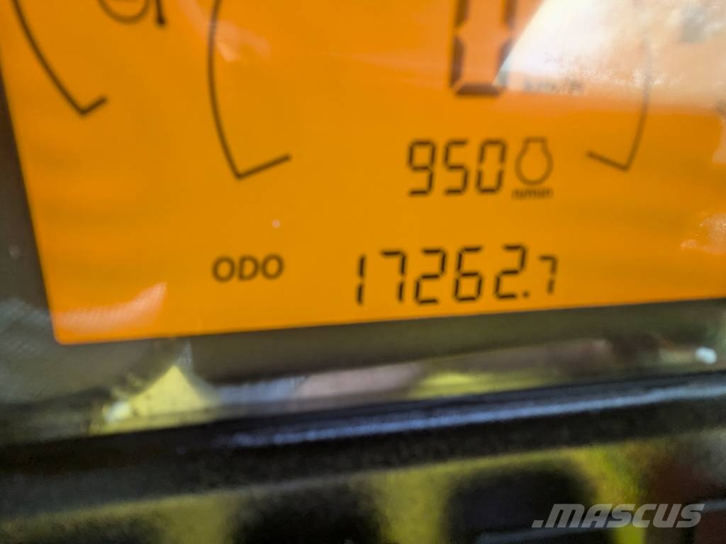 John Deere 855 D Utility machines