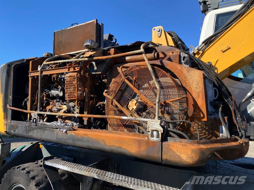 Liebherr LH 26 M Industry-Litronic endommagée Pelle sur pneus