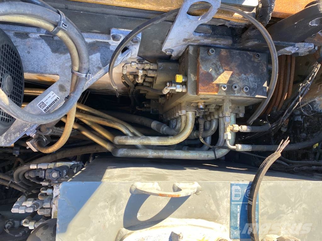 Liebherr LH 26 M Industry-Litronic endommagée Pelle sur pneus