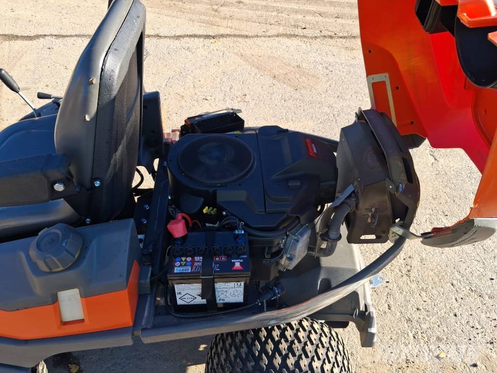 Husqvarna R420TSX AWD Samochodné kosačky