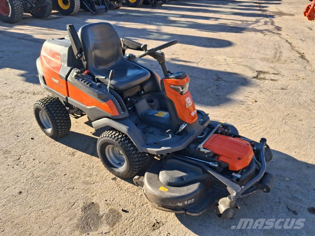 Husqvarna R420TSX AWD Samochodné kosačky