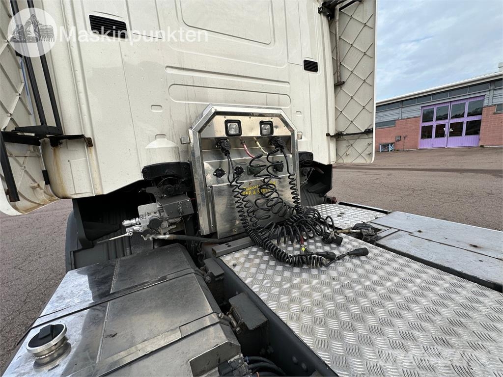 Scania R480LA6X2MNB Sattelzugmaschinen