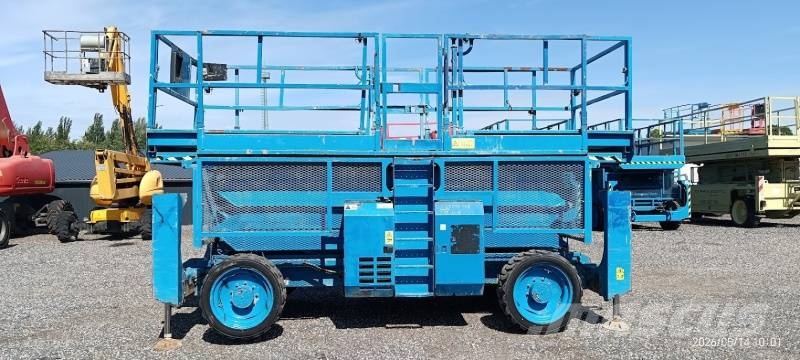 Genie GS4390 - 15,11m, diesel, 4x4 Ножничные подъемники