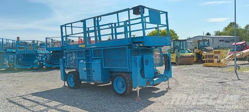 Genie GS4390 - 15,11m, diesel, 4x4 Ножничные подъемники