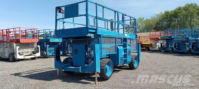 Genie GS4390 - 15,11m, diesel, 4x4 Ножничные подъемники