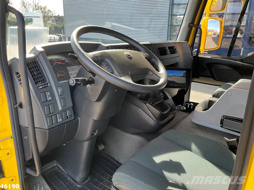 Volvo FE 210 Palfinger 7 Tonmeter laadkraan Just 82.979 Grues tout terrain