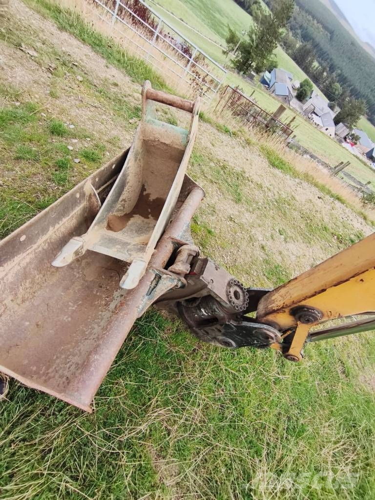 CAT 308 Vidēja lieluma ekskavatori 7 t - 12 t