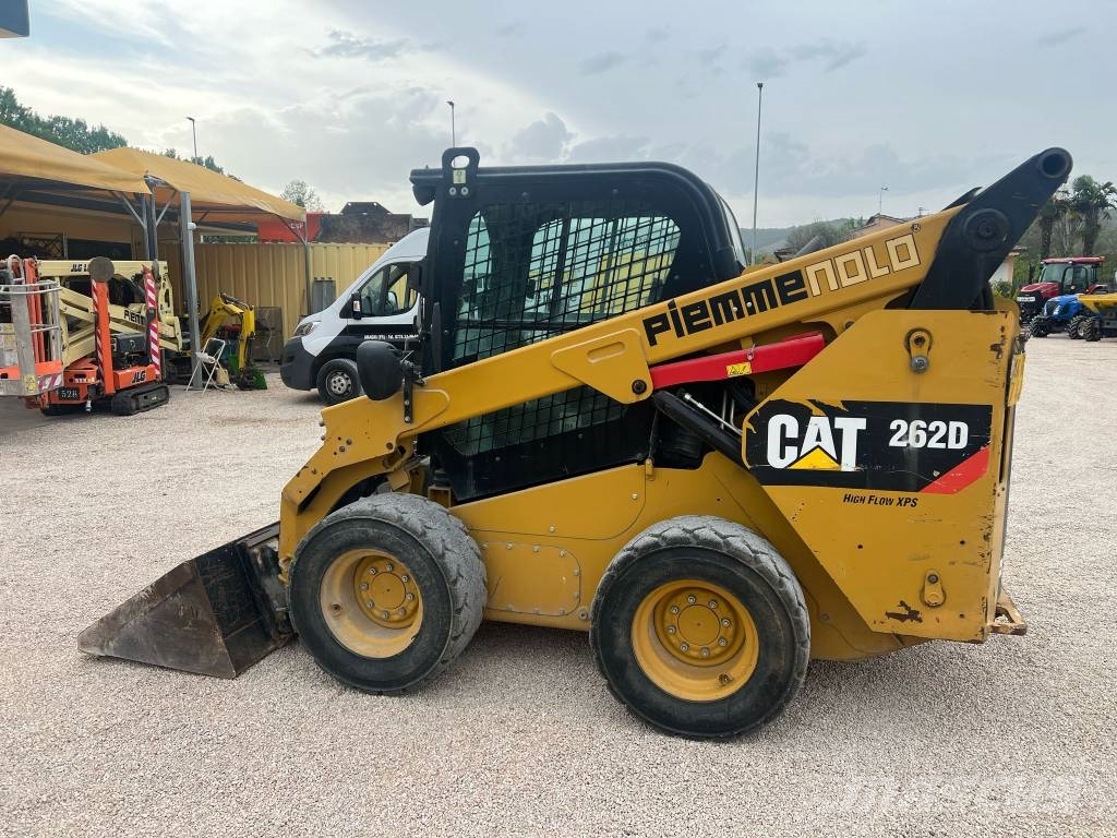 CAT 262 D Mini Pale Gommate