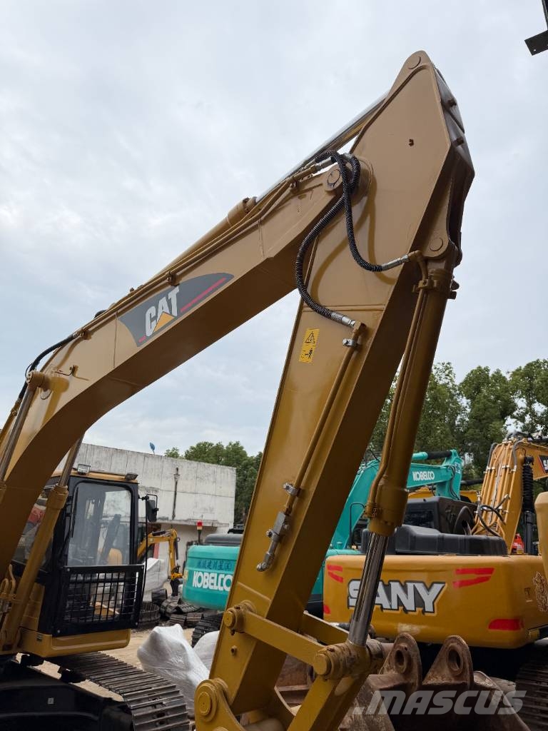 CAT 320 B L 3000 units excavators in stock Bageri gusjeničari