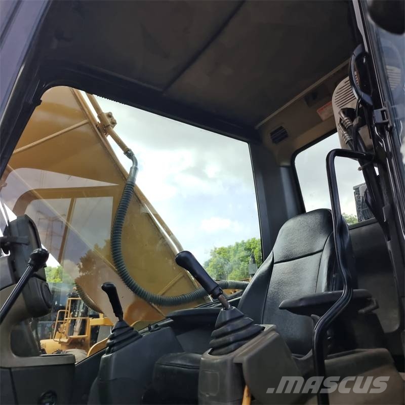CAT 320 DL - 28th Anniversary Promotion Price Excavatoare pe șenile