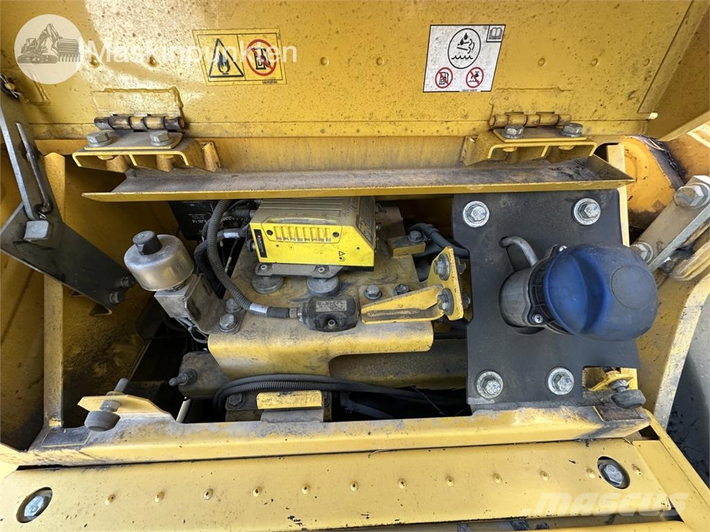 Komatsu HB365LC-3 Rupsgraafmachines