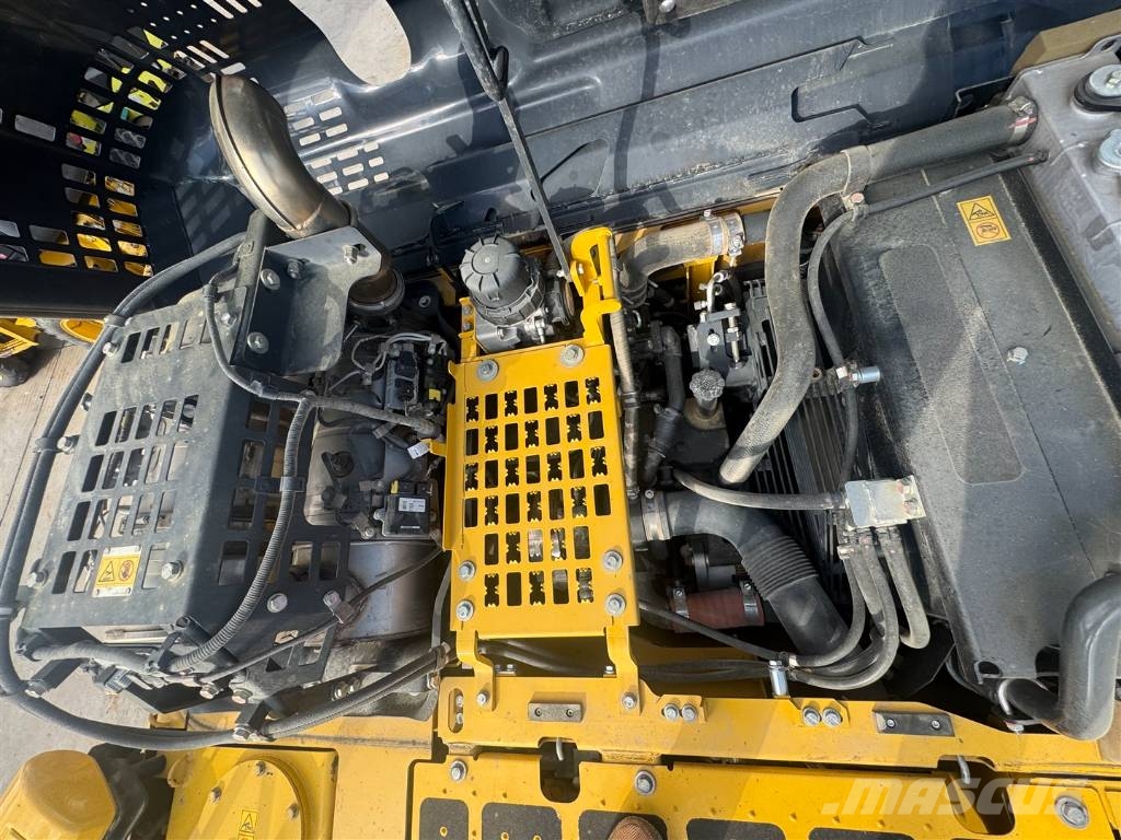 Komatsu PC 240 NLC-11 履带挖掘机