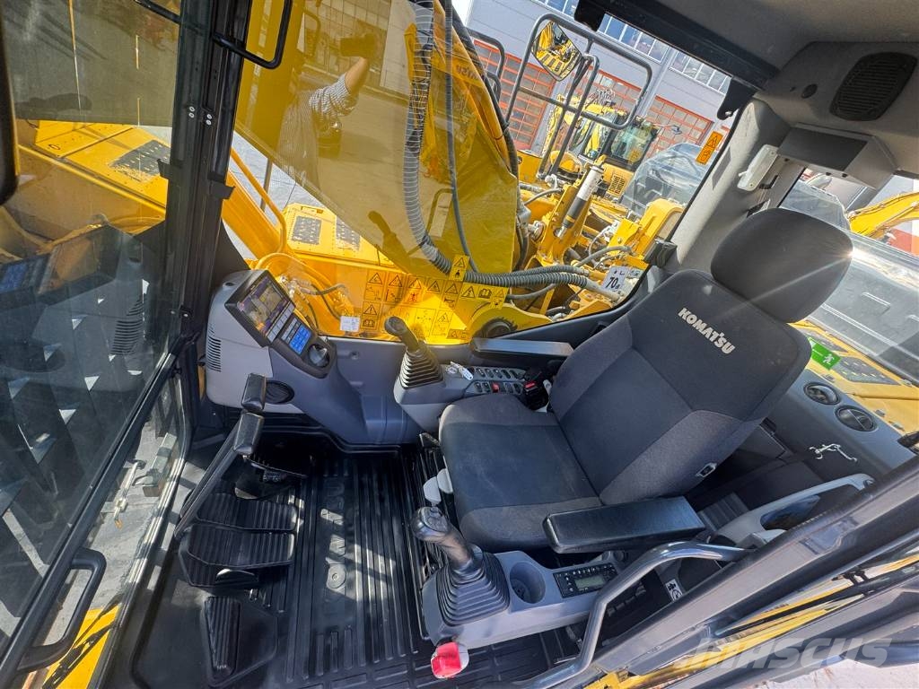 Komatsu PC 240 NLC-11 履带挖掘机