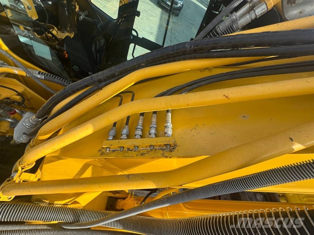 Komatsu PC 240 NLC-11 履带挖掘机