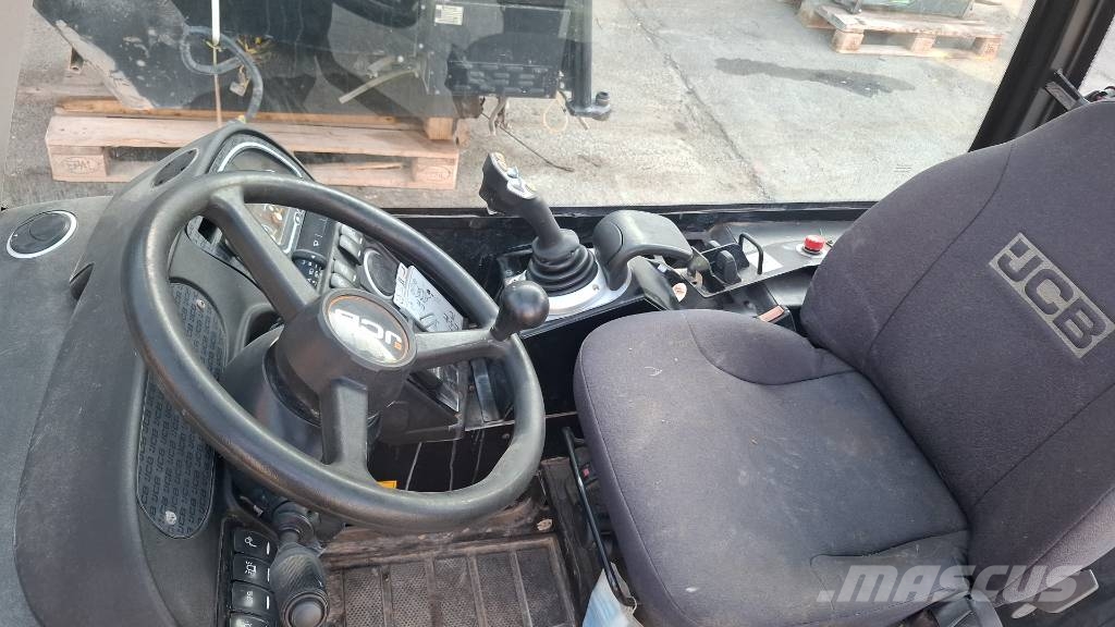 JCB Cabina Kabine i unutrašnjost