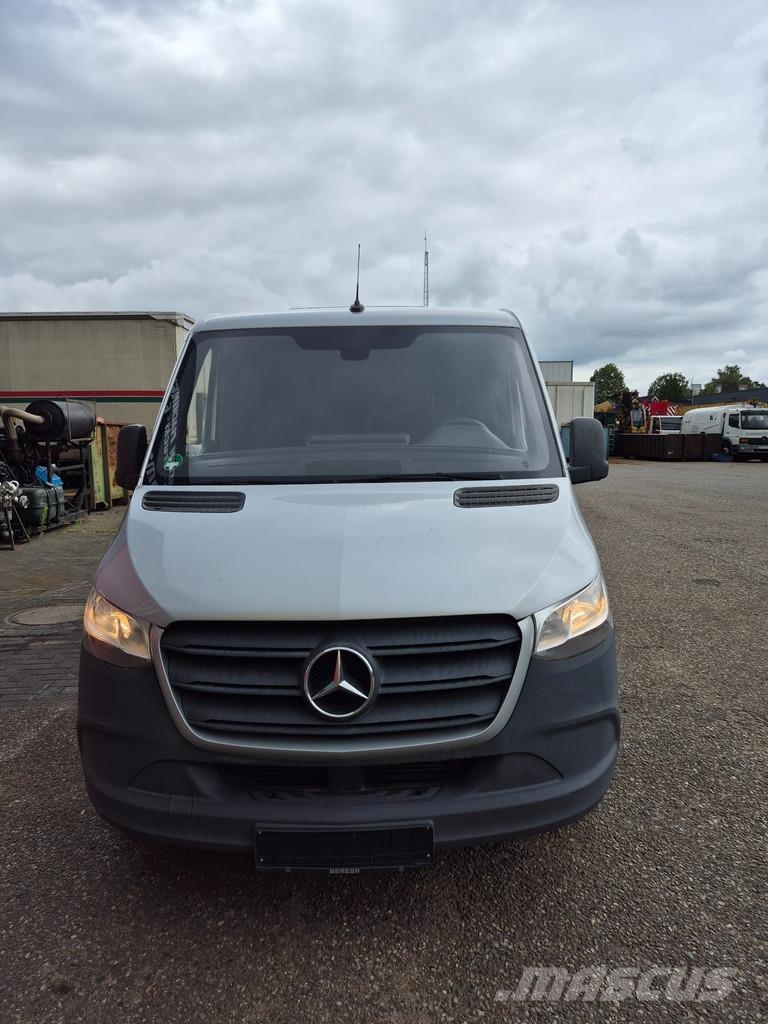 Mercedes-Benz Sprinter 211 Vehículos de caha cerrada