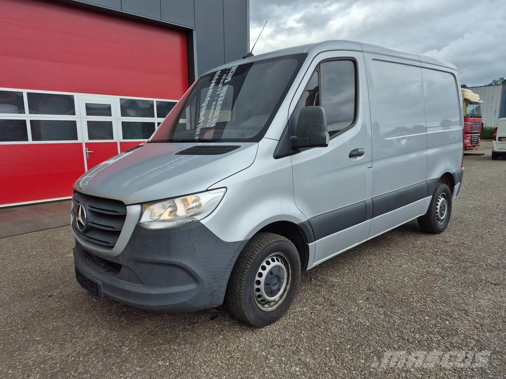 Mercedes-Benz Sprinter 211 Vehículos de caha cerrada