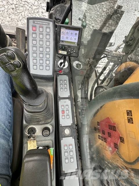 Liebherr A 916 轮式挖掘机