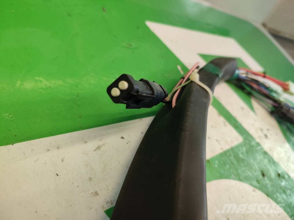 CAT 224-5059 CAT 330 C Plug Connector Wire Harness Sähkö ja elektroniikka