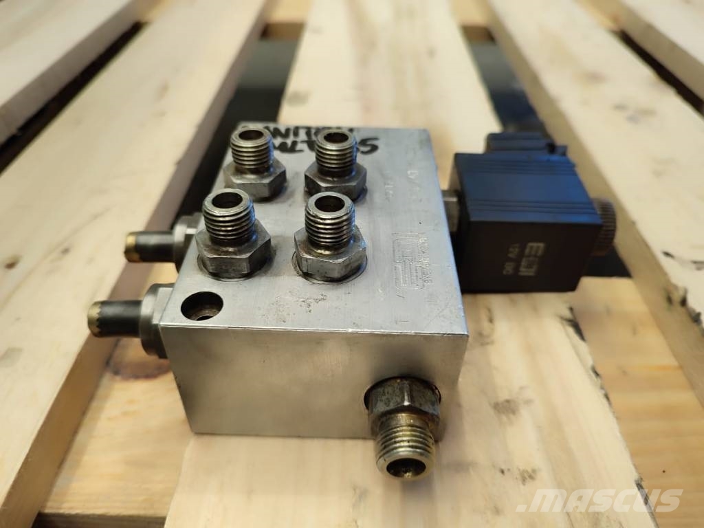 Manitou OFDC7403MN0201 Manitou MLT 735 hydraulic block Hydraulics