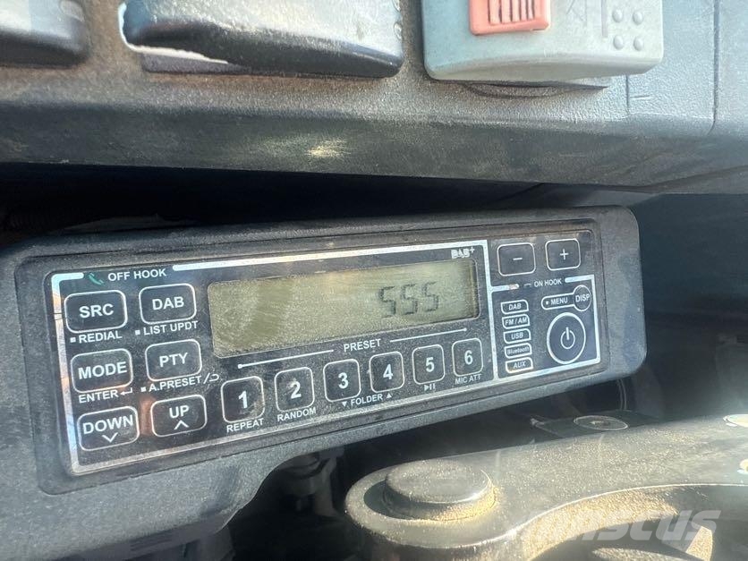 Kobelco SK140SRLC-7 Telakaivukoneet