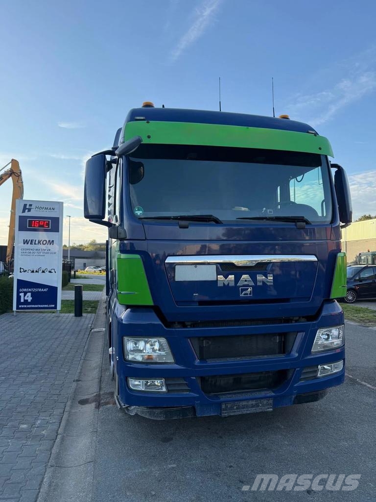 MAN TGX 18.440 Doll Trailer 4x Steered Axles Trekkers