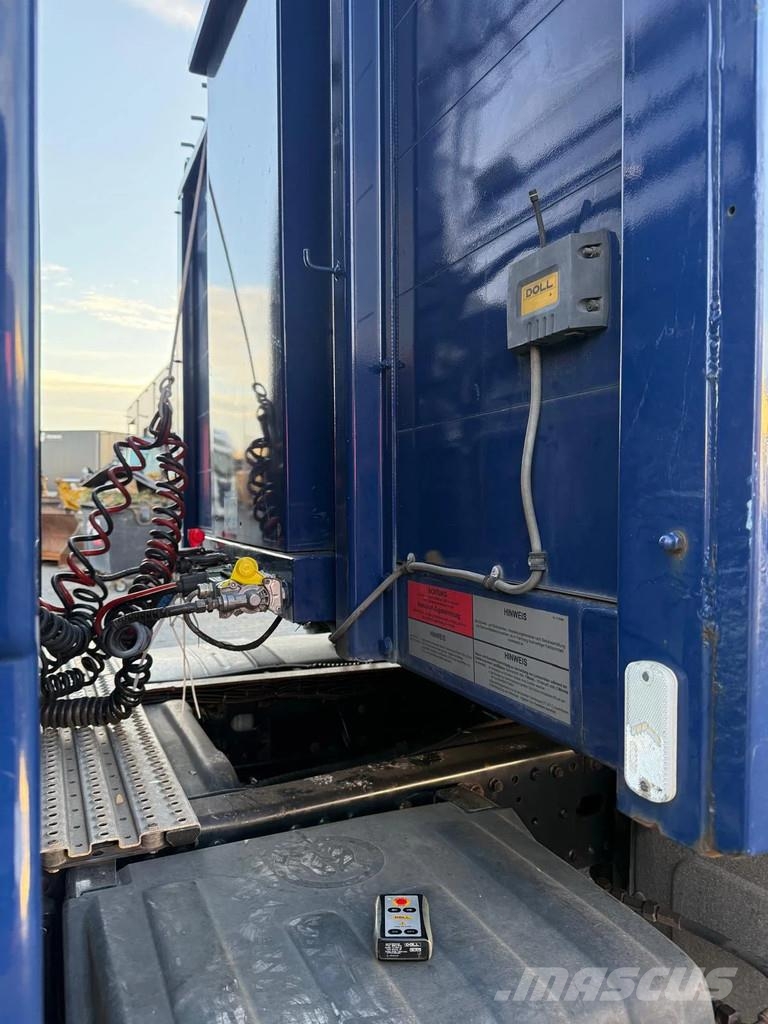 MAN TGX 18.440 Doll Trailer 4x Steered Axles Trekkers
