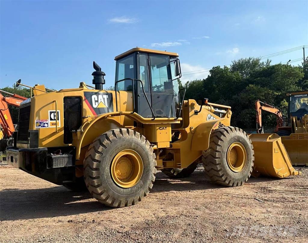 CAT 966H Kolesni nakladalci