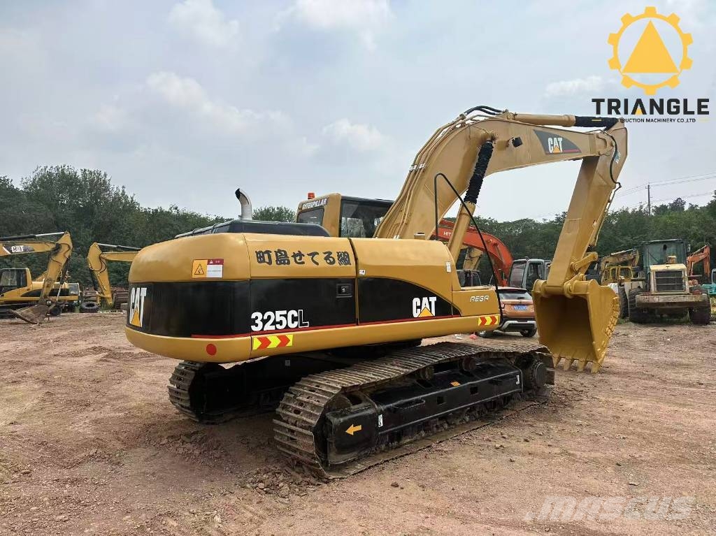CAT 325 C Kāpurķēžu ekskavatori
