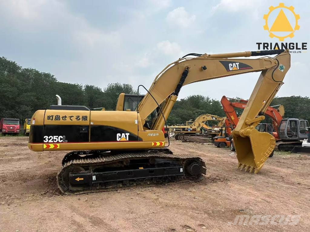 CAT 325 C Kāpurķēžu ekskavatori